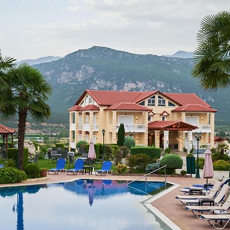 Famissi Suites 1 Калампака Экстерьер фото