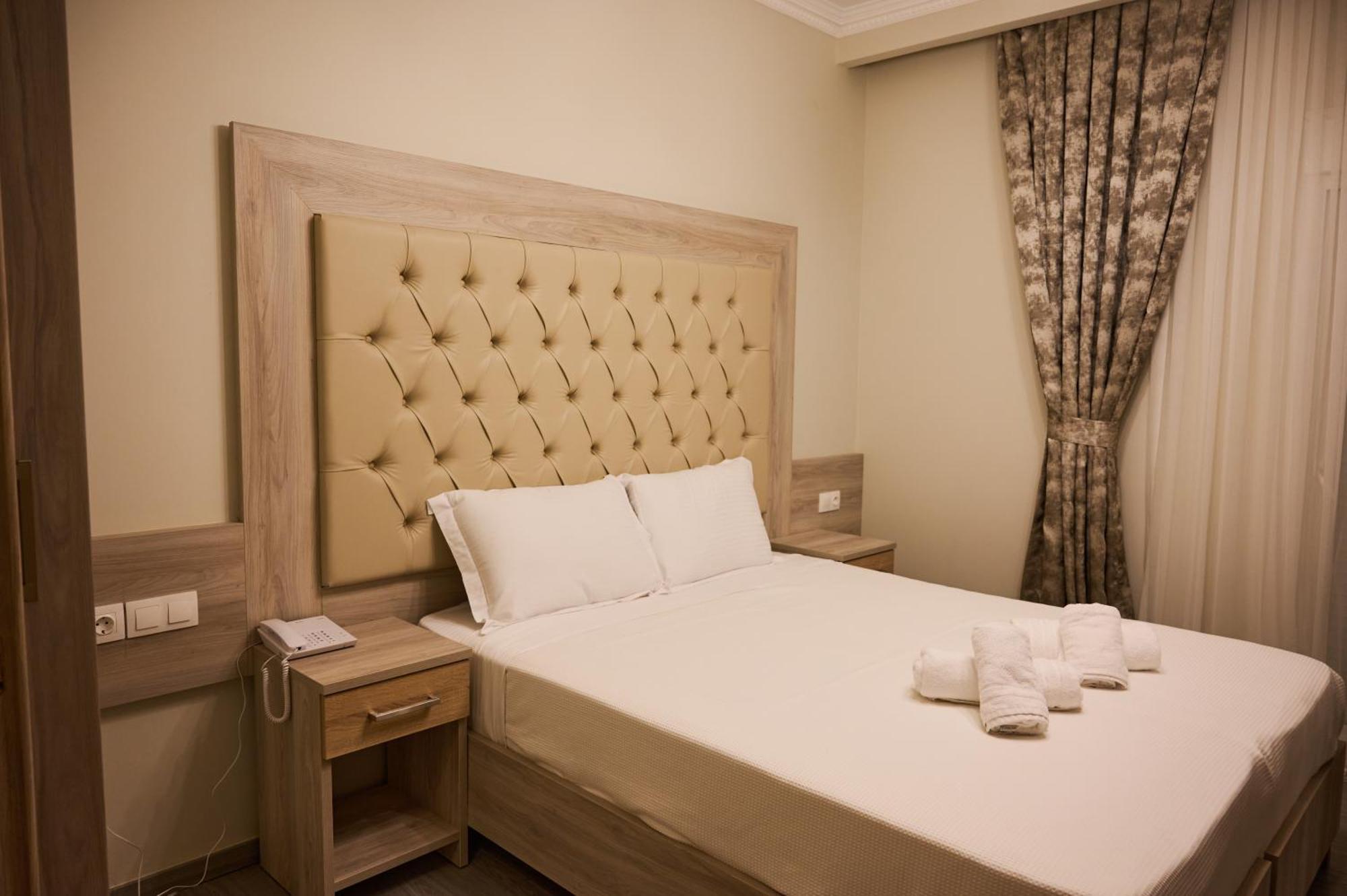 Famissi Suites 1 Калампака Экстерьер фото