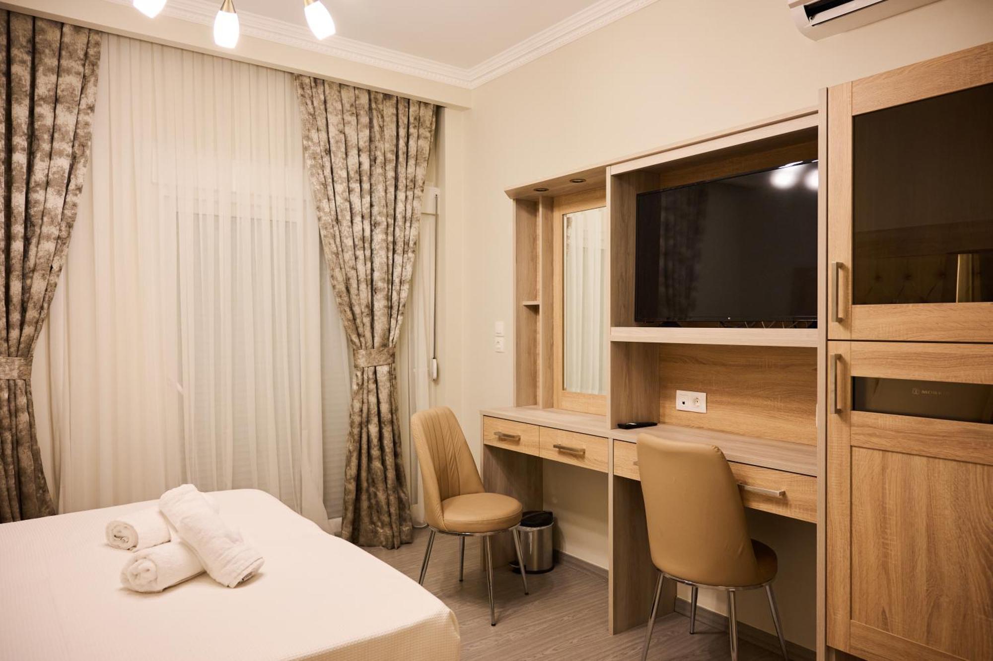 Famissi Suites 1 Калампака Экстерьер фото
