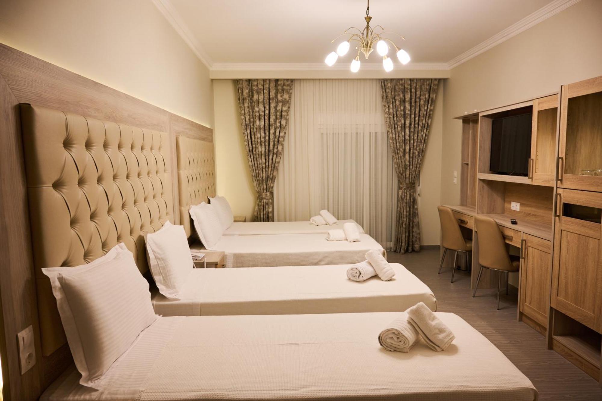 Famissi Suites 1 Калампака Экстерьер фото